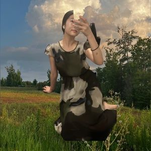 Vintage dark green flowy mid-length dress